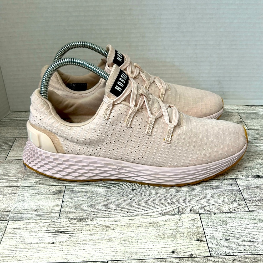 NOBULL ripstop runner sneakers pink women’s size 8.5